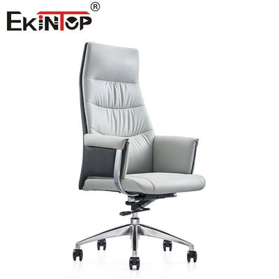 Nowoczesne, ergonomiczne krzesło biurowe z białej skóry. Elegancki styl i wyjątkowy komfort