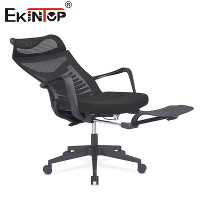 Wygodne ergonomiczne krzesło biurowe z siatką nadające się do użytku w biurze