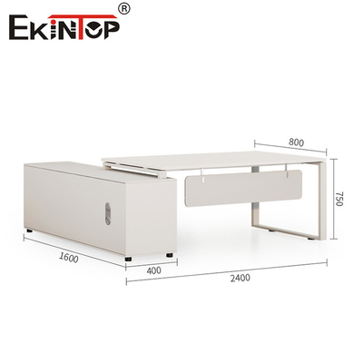 Biuro białe w specjalnym stylu minimalistycznym