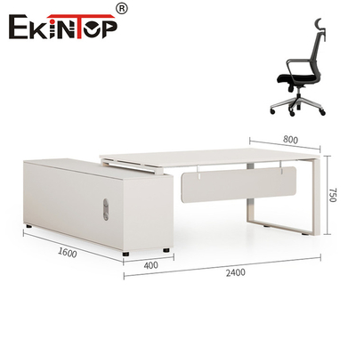 Biuro białe w specjalnym stylu minimalistycznym