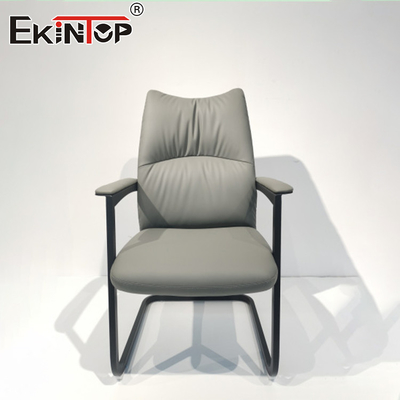 Bezpłatna próbka Krzesła ergonomiczne Wysokie krzesło skórzane PU Krzesła biurowe w stylu klasycznym
