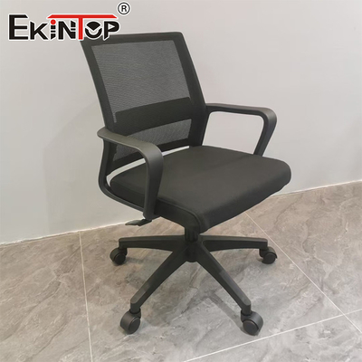 Nowoczesne, ergonomiczne, regulowane krzesło siatkowe ze środkowym oparciem. Ergonomiczne, obrotowe, solidne krzesło biurowe